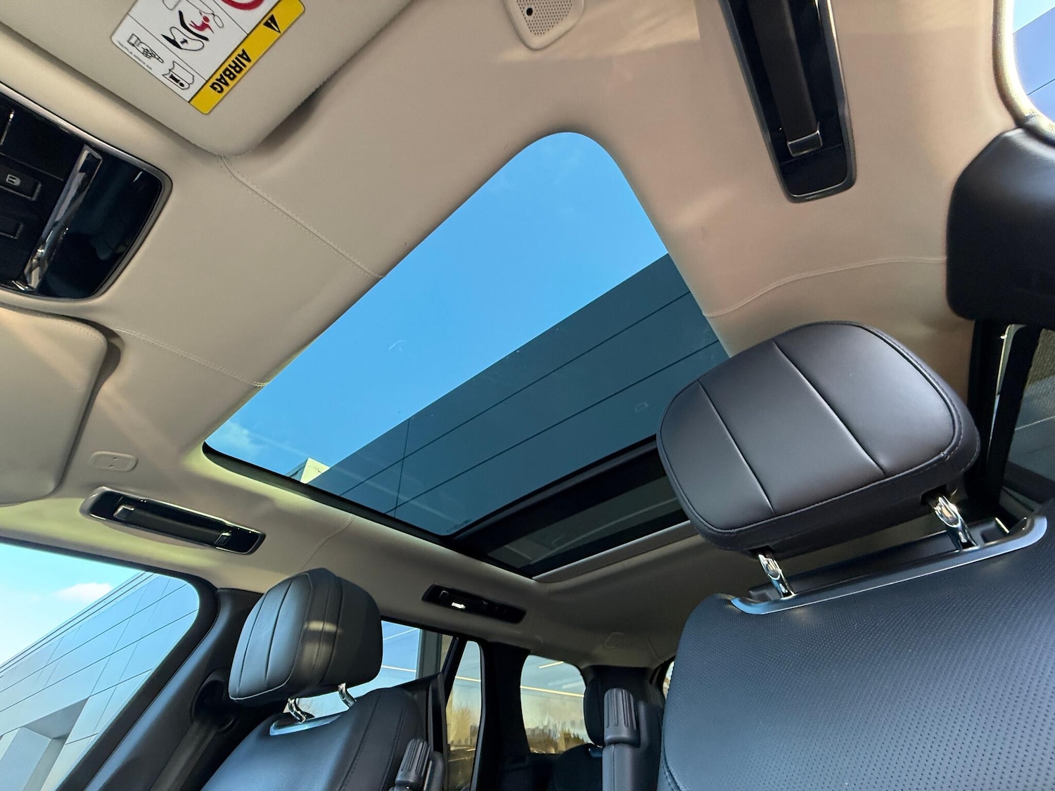 Used Land Rover Range Rover 2023 for sale - 77016178: Photo 5