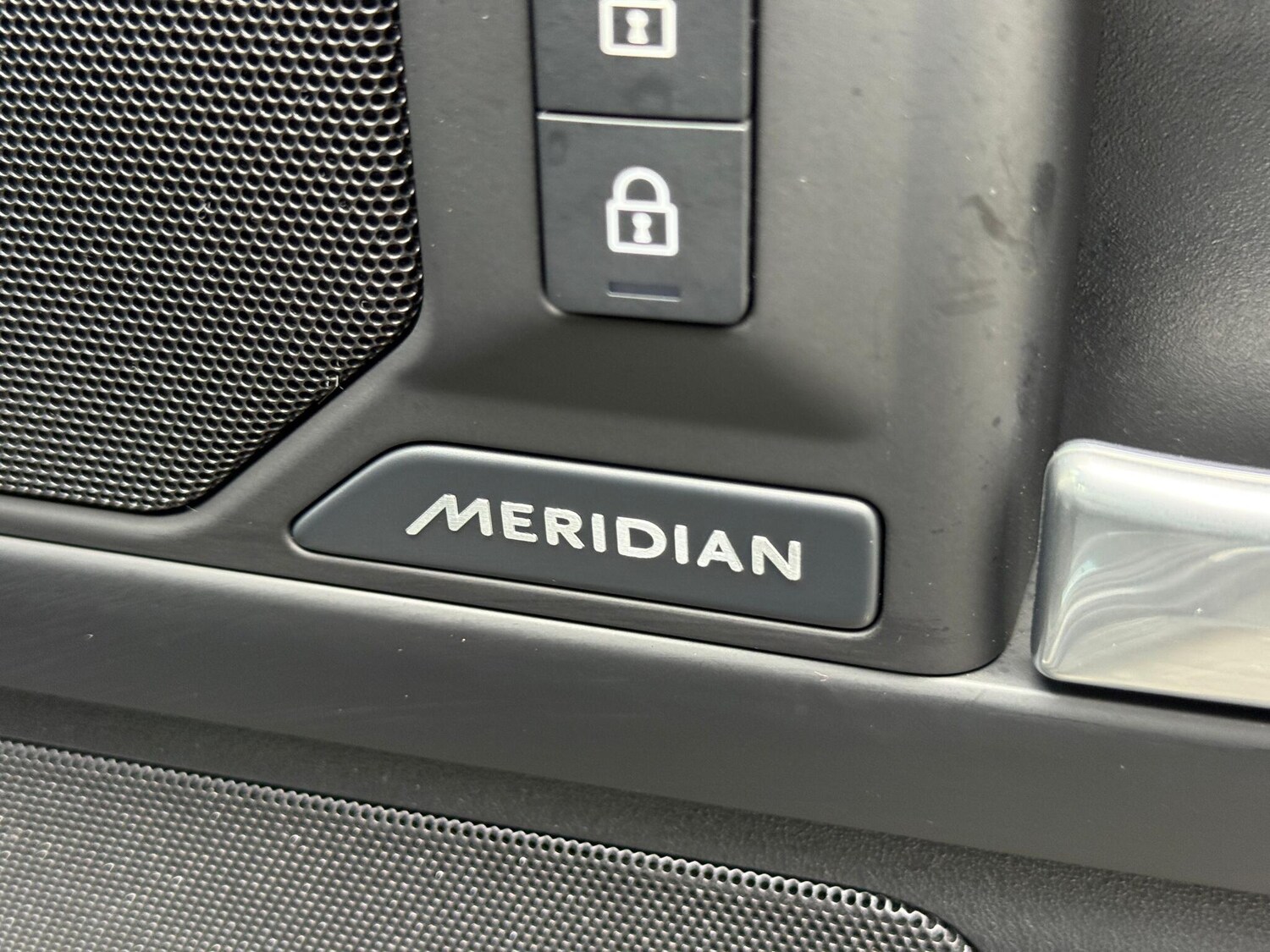 Used Land Rover Defender 2025 for sale - 77469188: Photo 19