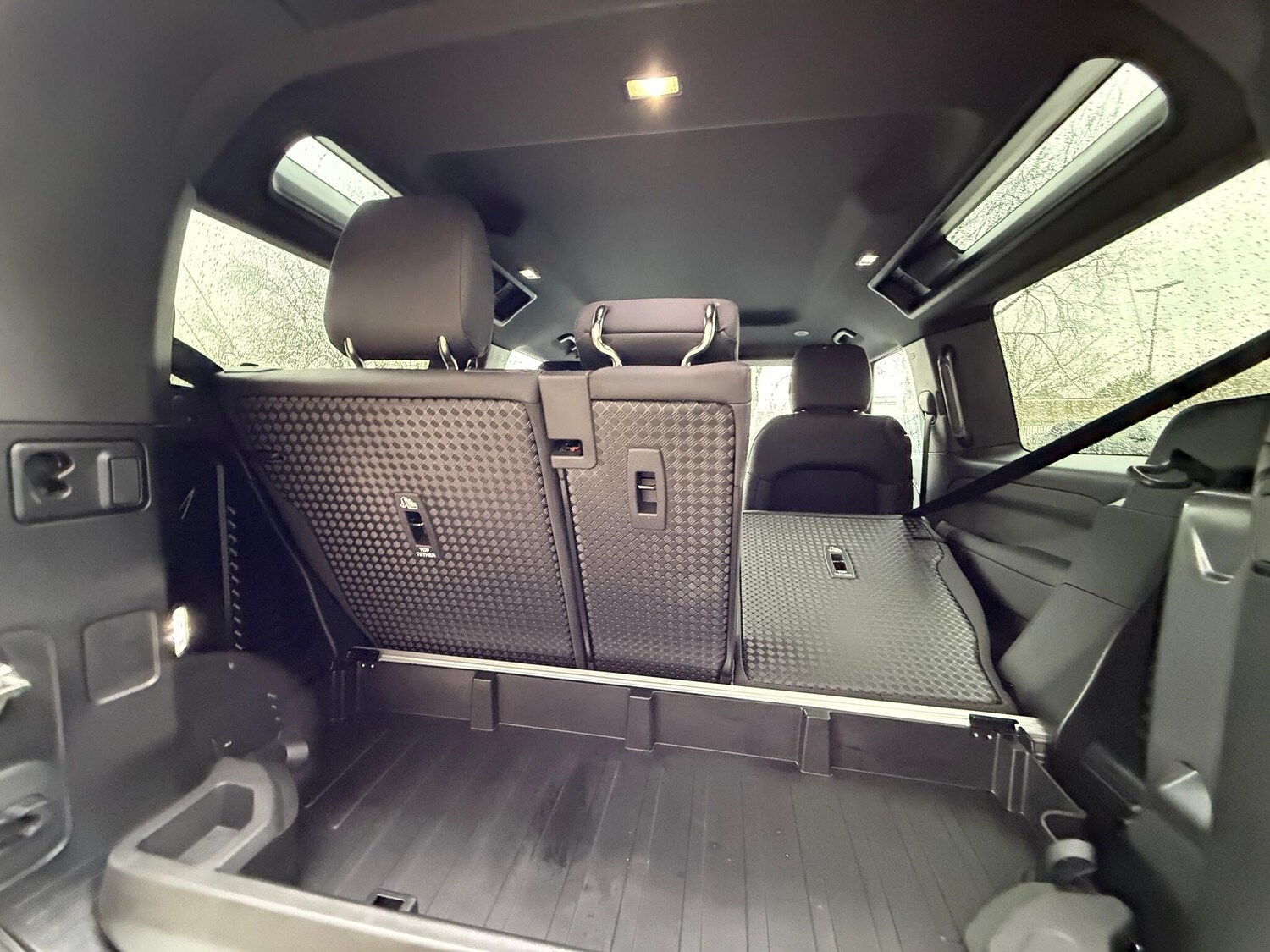 Used Land Rover Defender 2025 for sale - 77469188: Photo 33