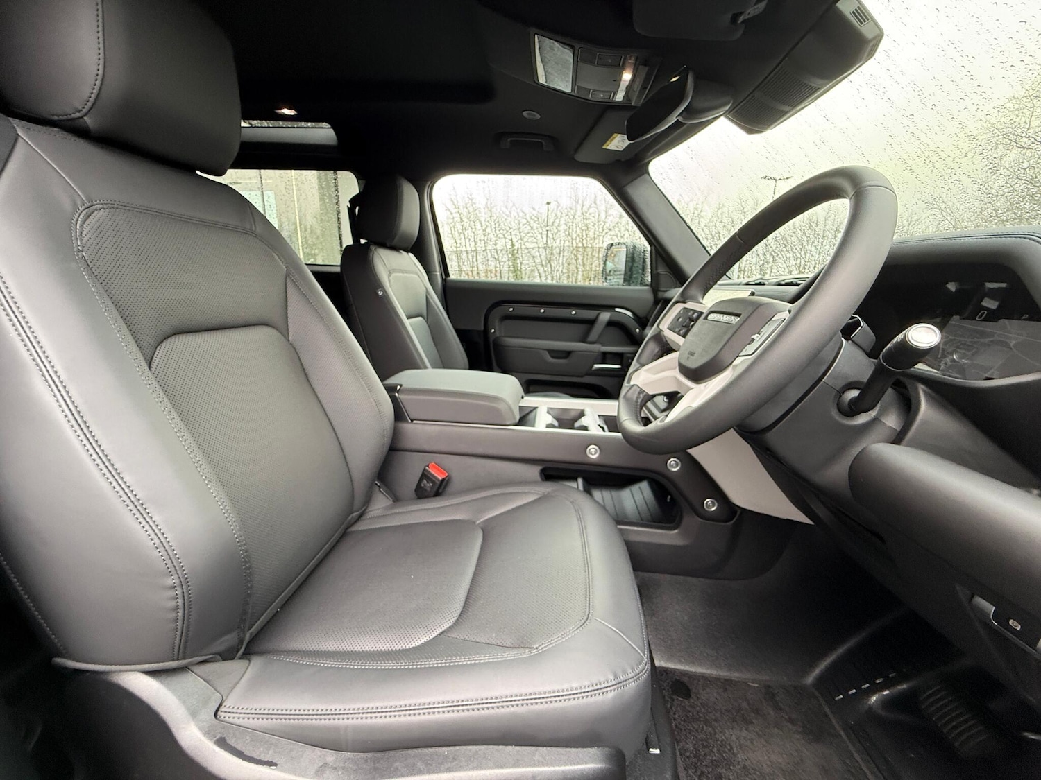 Used Land Rover Defender 2025 for sale - 77469188: Photo 9