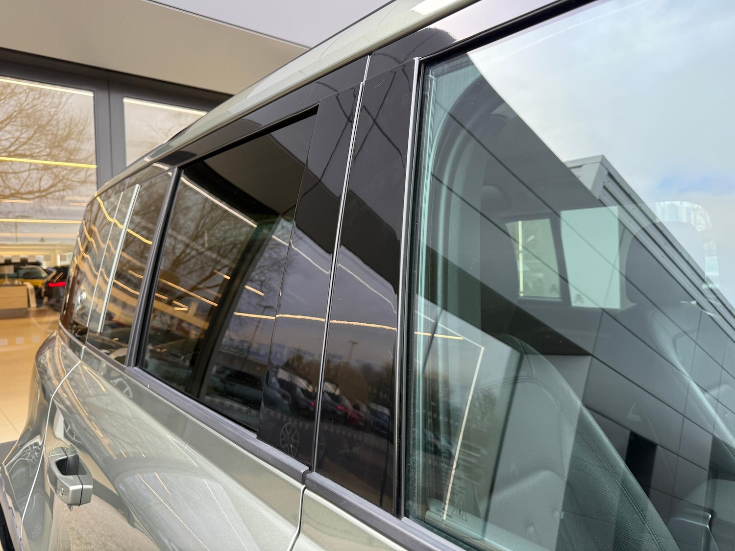 Used Land Rover Defender 2021 for sale - 76952977: Photo 23