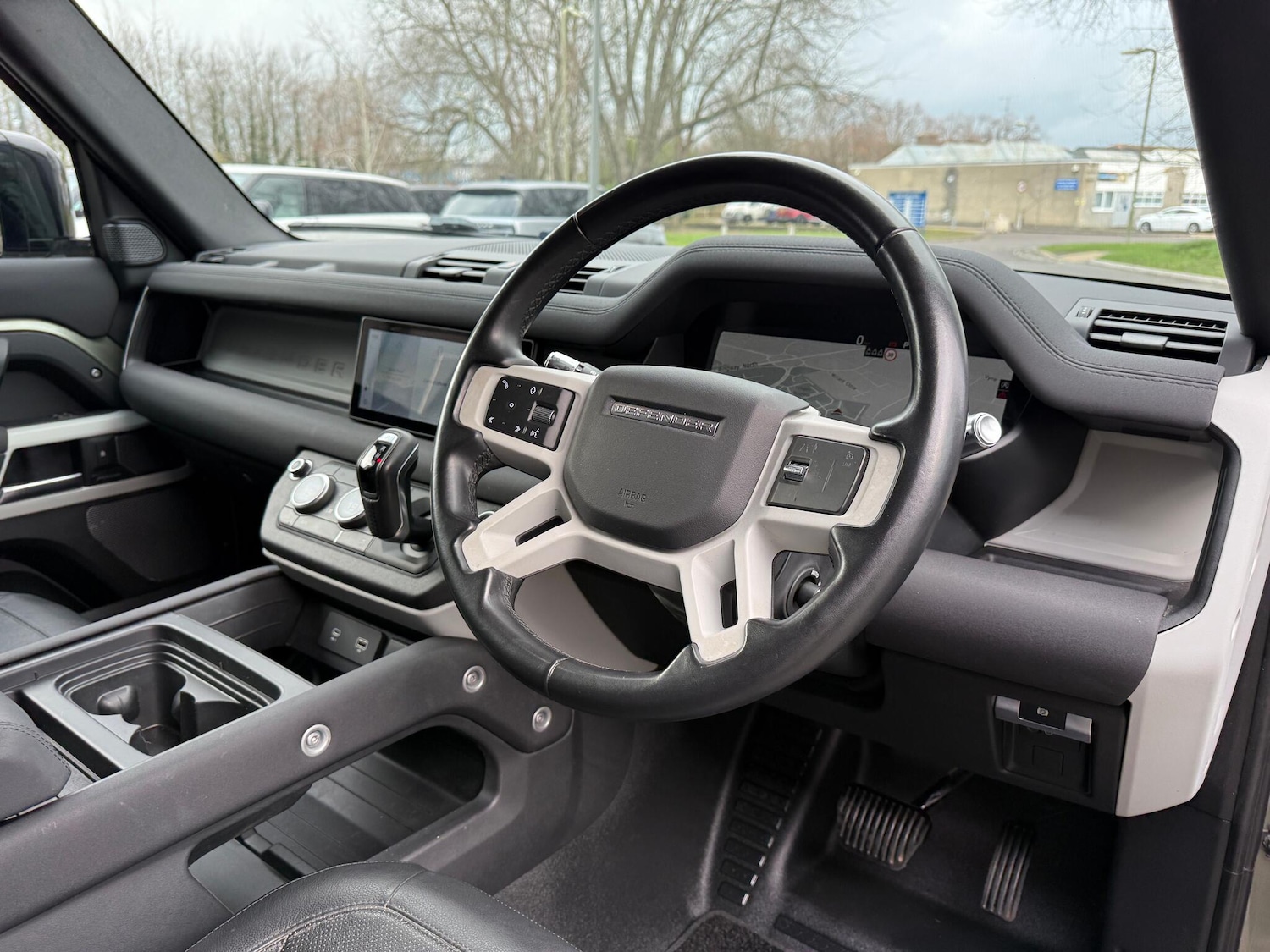 Used Land Rover Defender 2021 for sale - 76952977: Photo 30