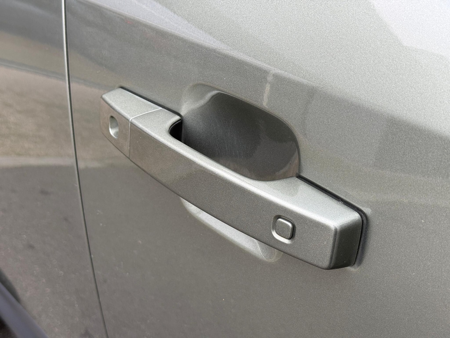 Used Land Rover Defender 2021 for sale - 76952977: Photo 34