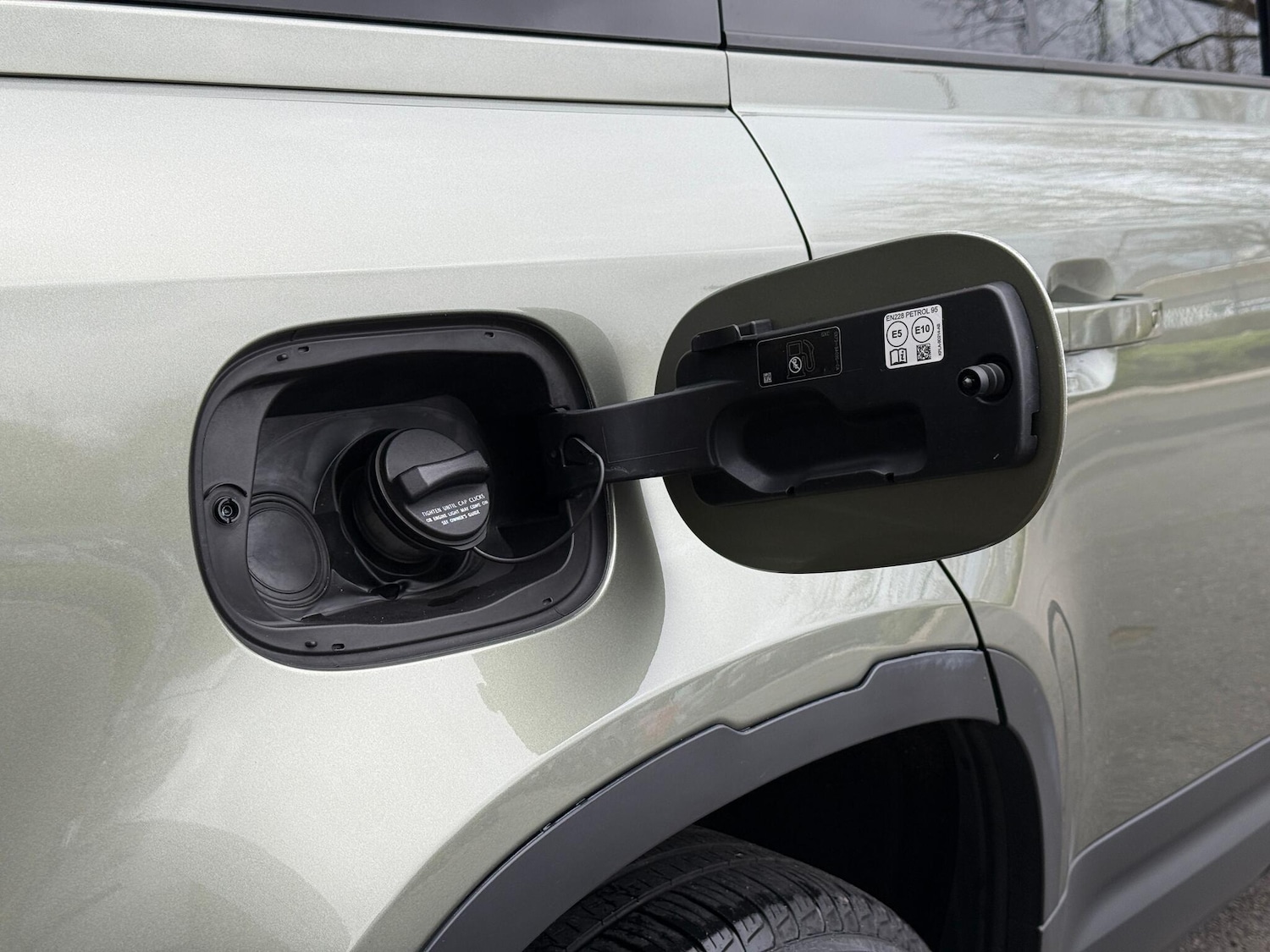 Used Land Rover Defender 2021 for sale - 76952977: Photo 35