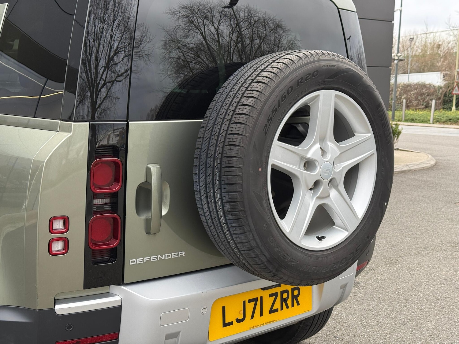 Used Land Rover Defender 2021 for sale - 76952977: Photo 40