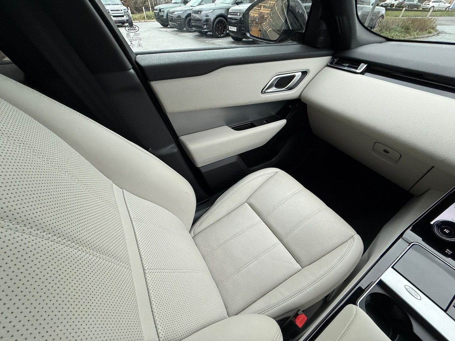 Used Land Rover Range Rover Velar 2022 for sale - 77156305: Photo 12