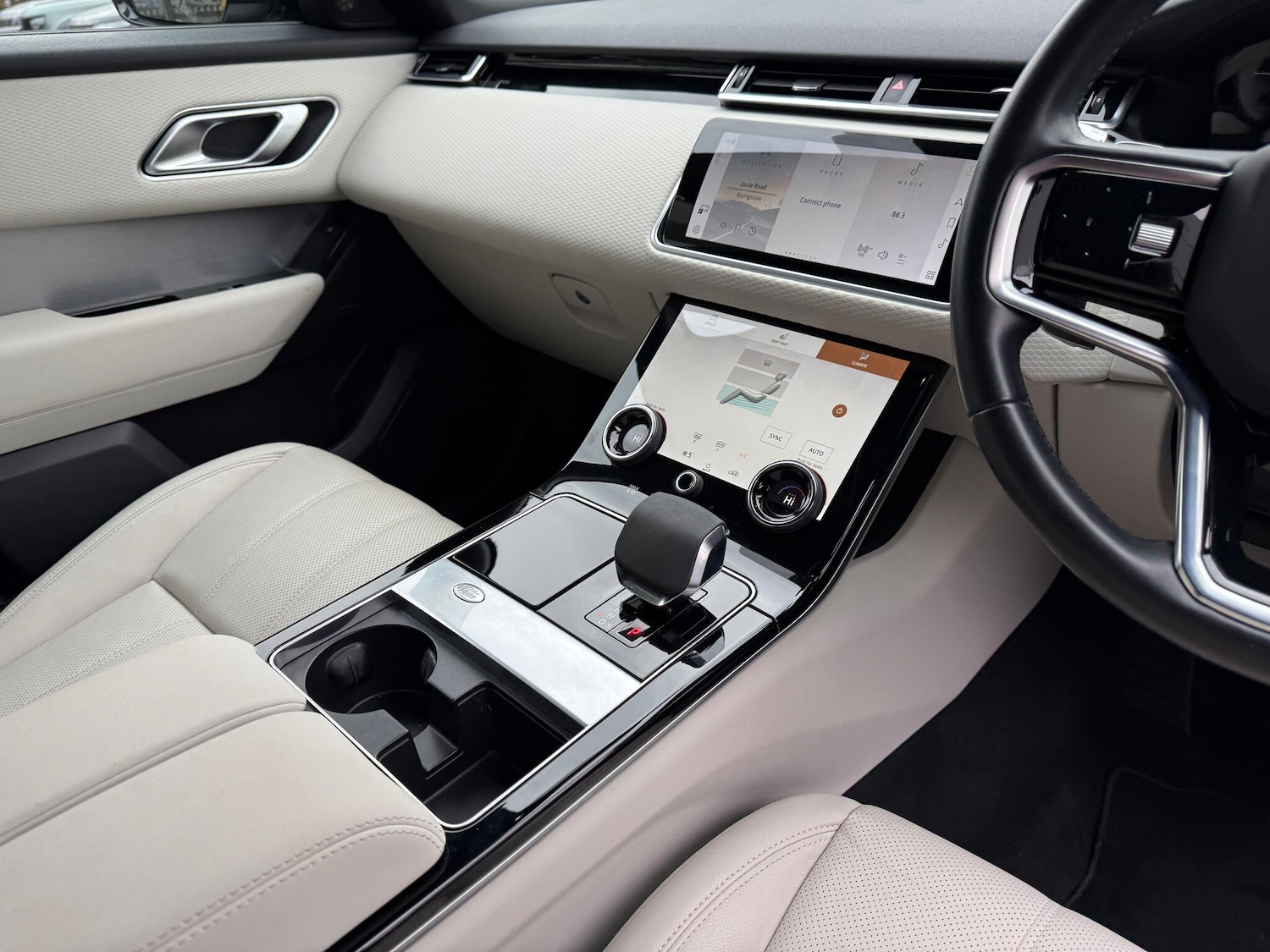 Used Land Rover Range Rover Velar 2022 for sale - 77156305: Photo 18