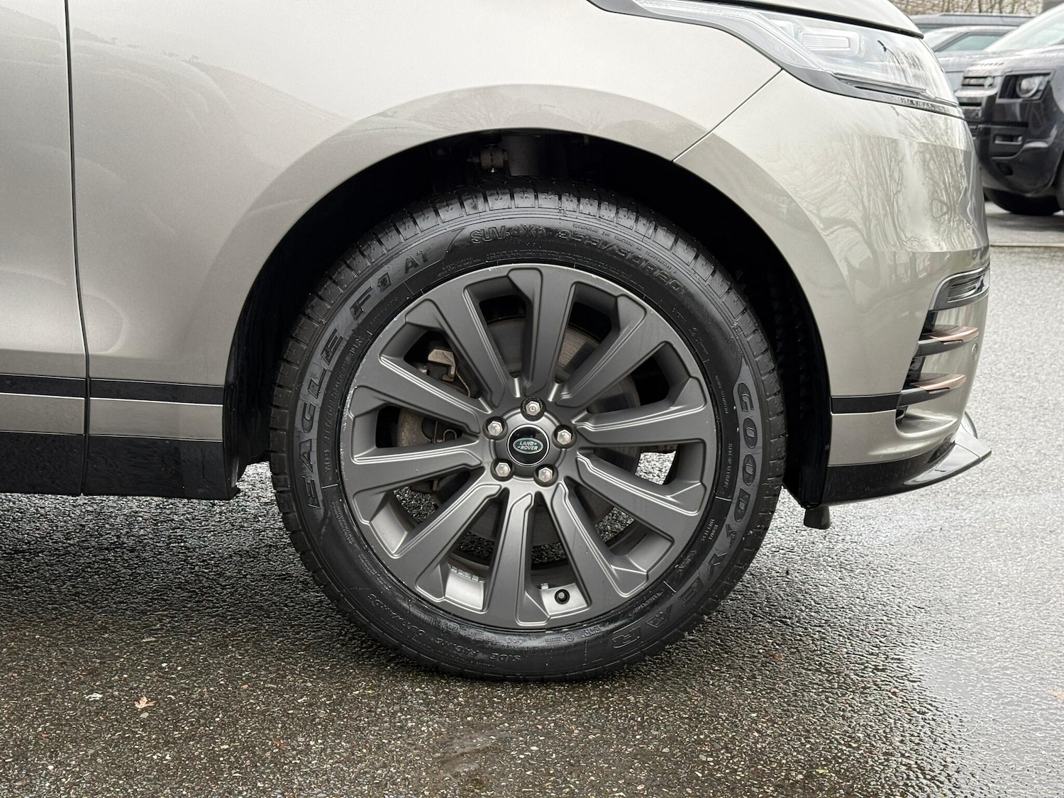 Used Land Rover Range Rover Velar 2022 for sale - 77156305: Photo 4