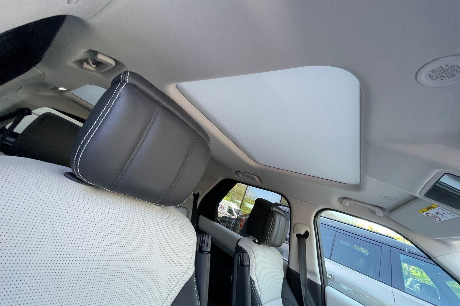 Used Land Rover Discovery 2025 for sale - 76572558: Photo 37