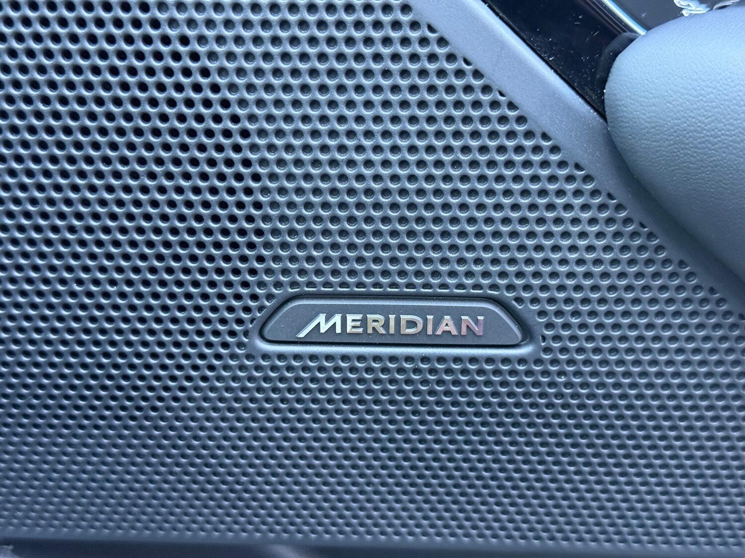 Used Land Rover Range Rover Velar 2023 for sale - 76424219: Photo 22