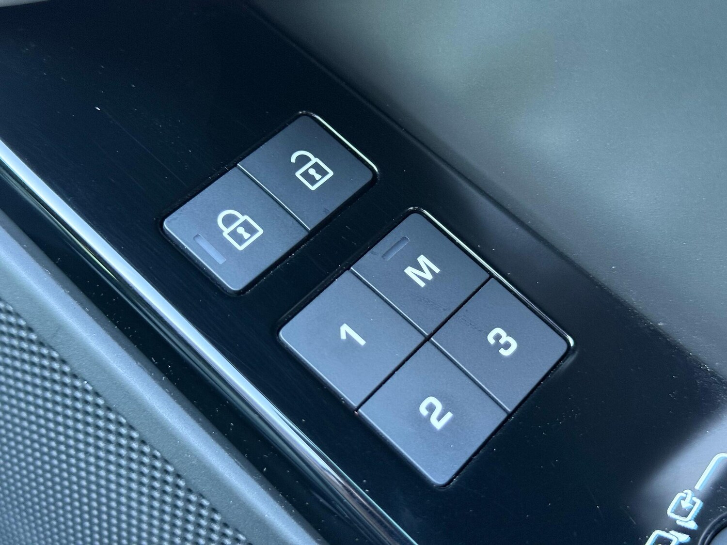 Used Land Rover Range Rover Velar 2023 for sale - 76424219: Photo 52