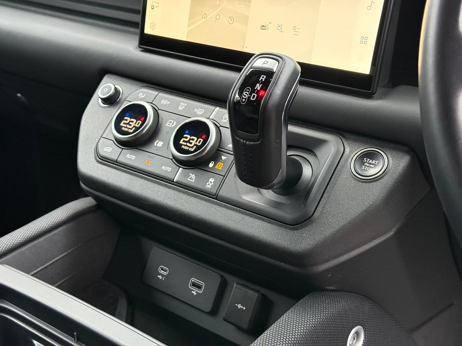 Used Land Rover Defender 2023 for sale - 76953193: Photo 20