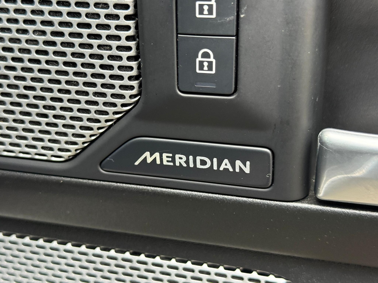 Used Land Rover Defender 2023 for sale - 76953193: Photo 21