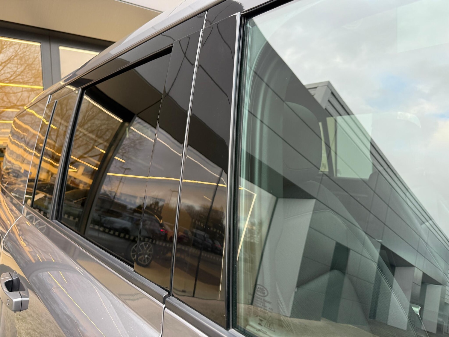 Used Land Rover Defender 2023 for sale - 76953193: Photo 24