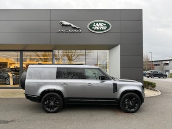 Used Land Rover Defender 130 2023 for sale - 76953193: Photo