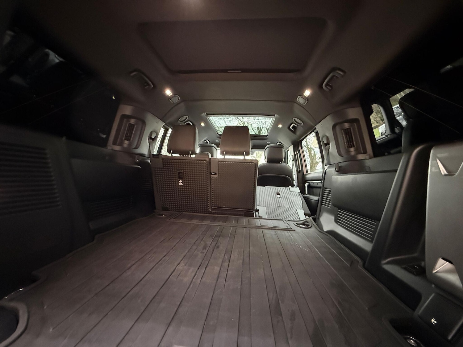 Used Land Rover Defender 2023 for sale - 76953193: Photo 43