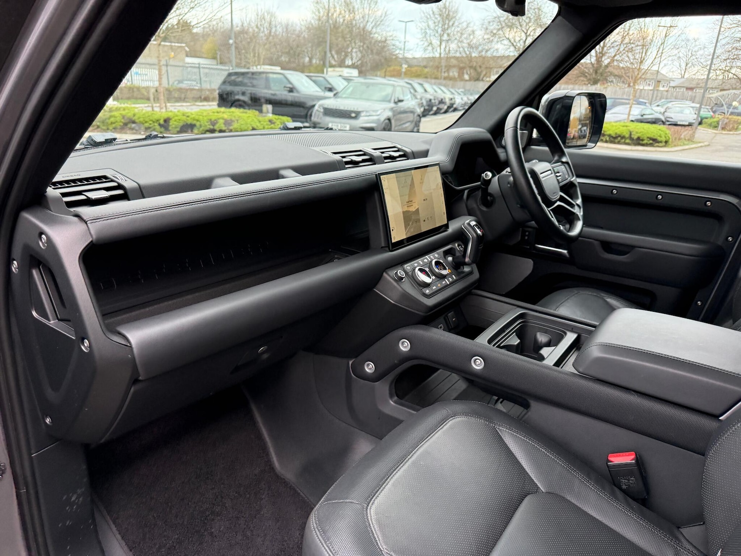 Used Land Rover Defender 2023 for sale - 76953193: Photo 48