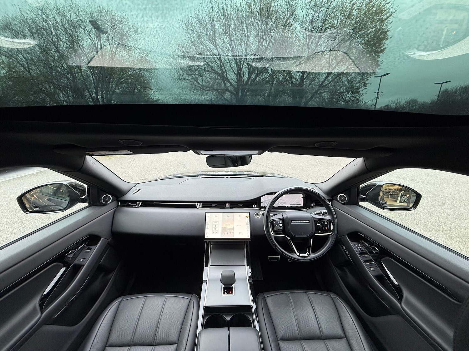 Used Land Rover Range Rover Evoque 2023 for sale - 76619596: Photo 3