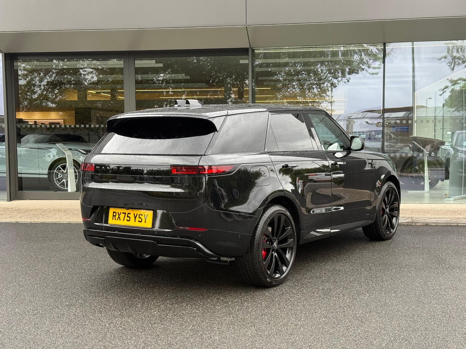 Used Land Rover Range Rover Sport 2025 for sale - 76913626: Photo 3