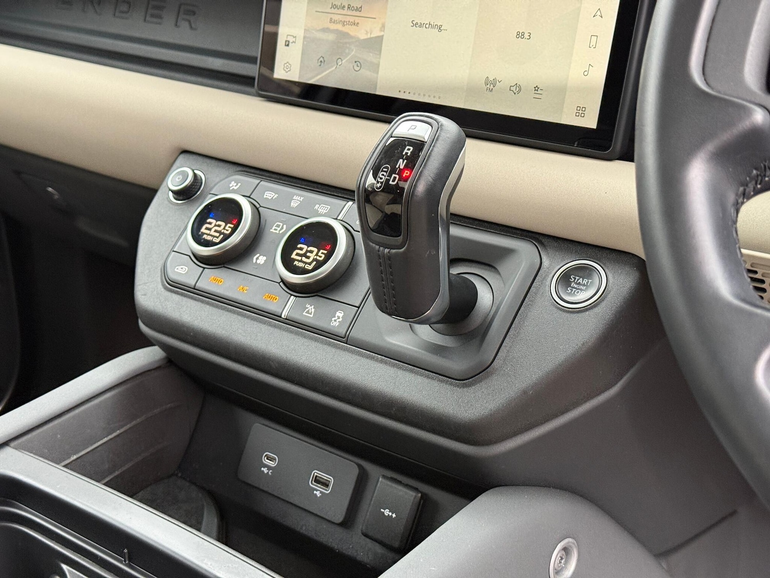 Used Land Rover Defender 2022 for sale - 77040602: Photo 20