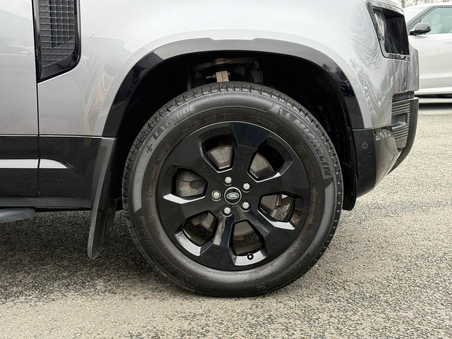 Used Land Rover Defender 2022 for sale - 77040602: Photo 22