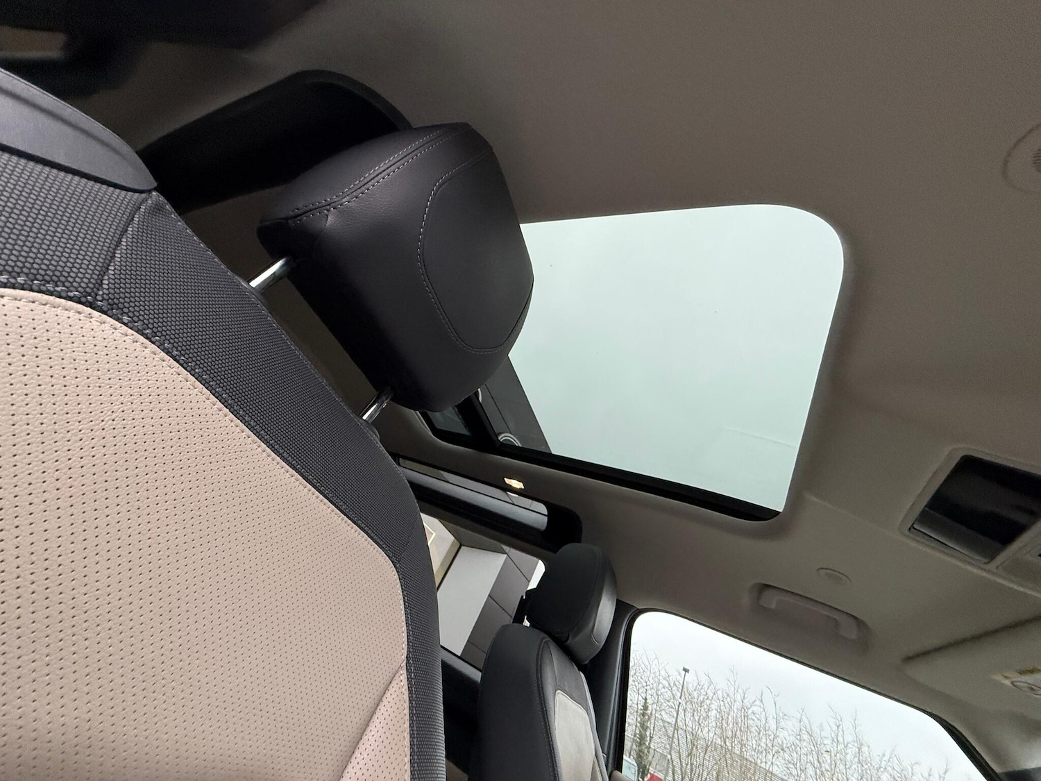 Used Land Rover Defender 2022 for sale - 77040602: Photo 35