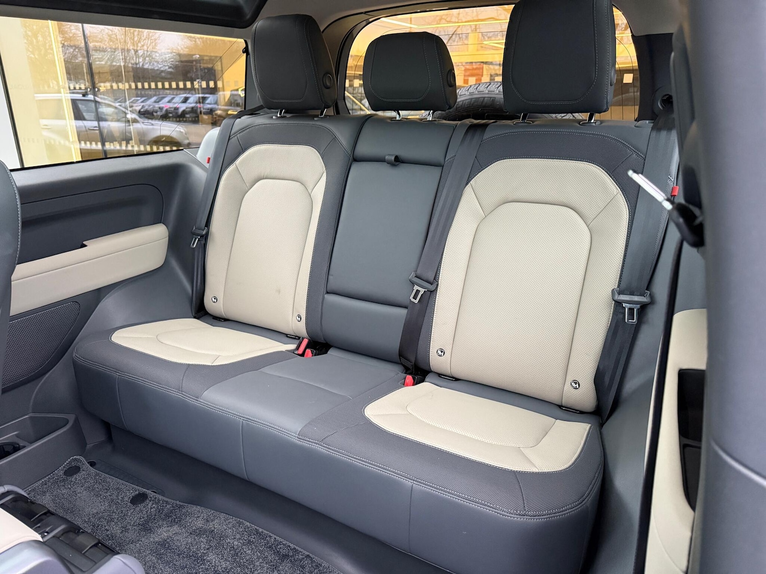 Used Land Rover Defender 2022 for sale - 77040602: Photo 44