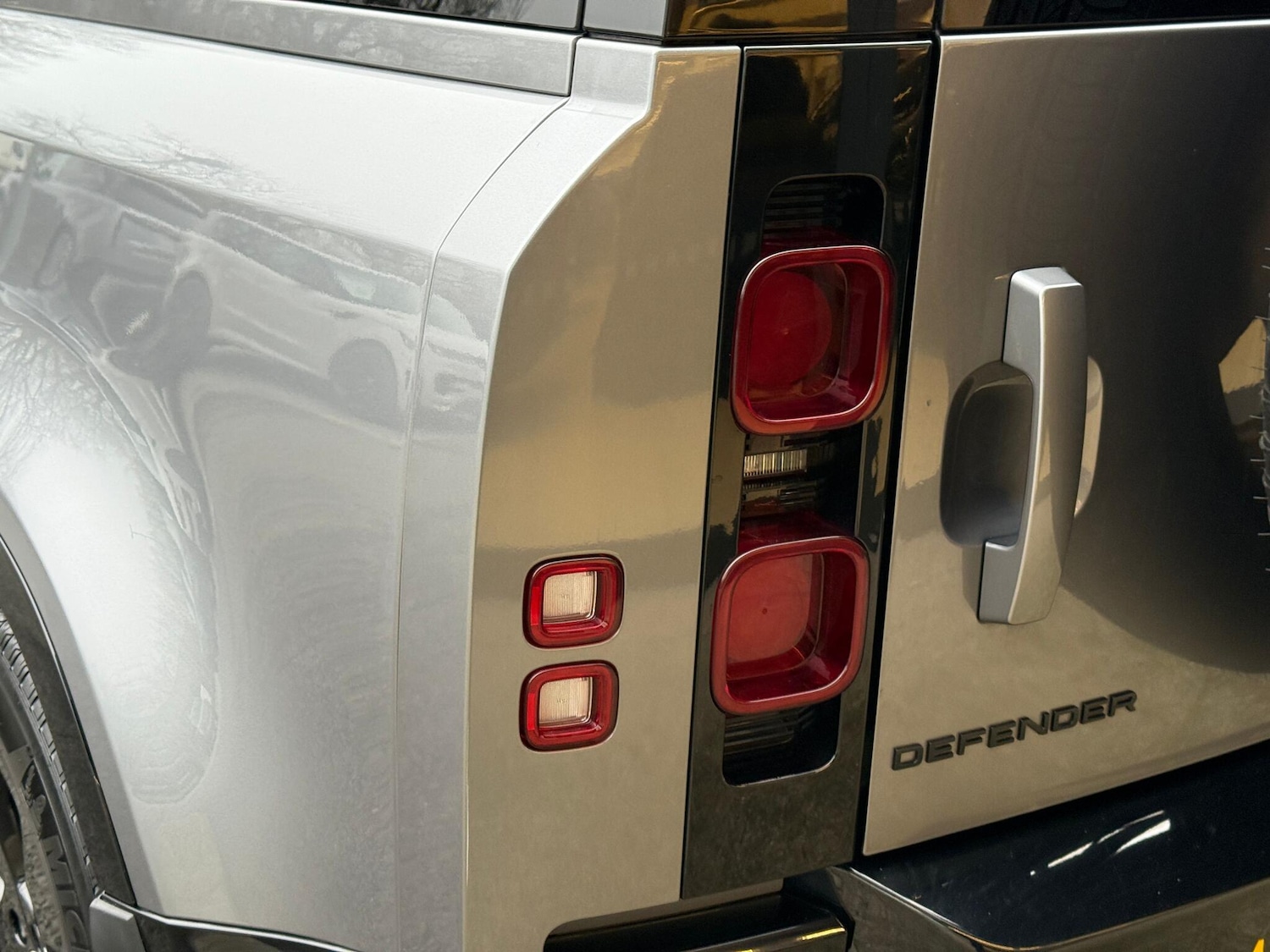 Used Land Rover Defender 2022 for sale - 77040602: Photo 51