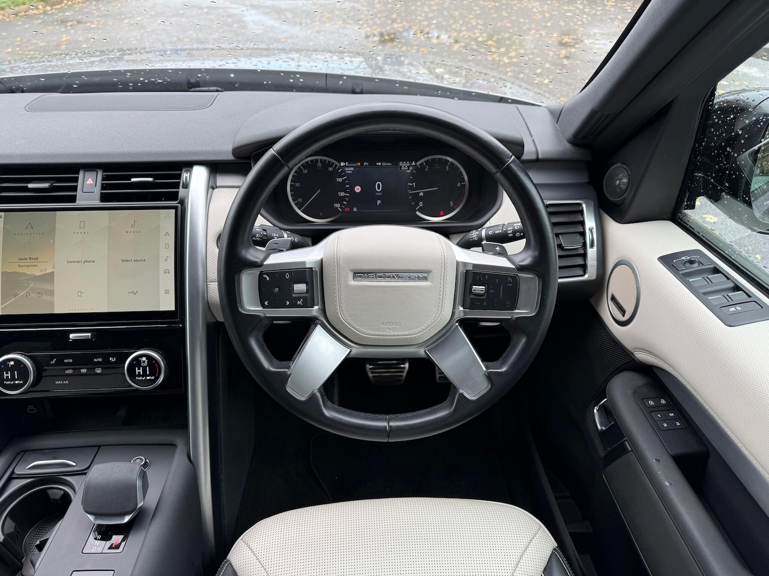 Used Land Rover Discovery 2023 for sale - 76457475: Photo 12