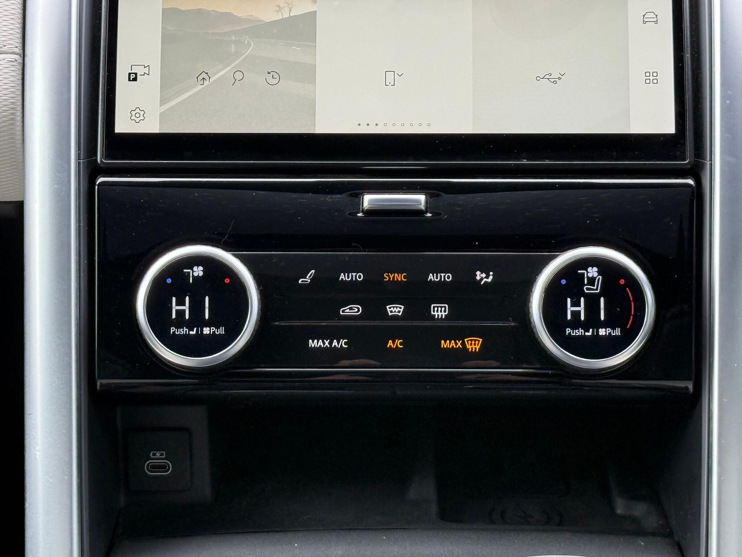 Used Land Rover Discovery 2023 for sale - 76457475: Photo 16