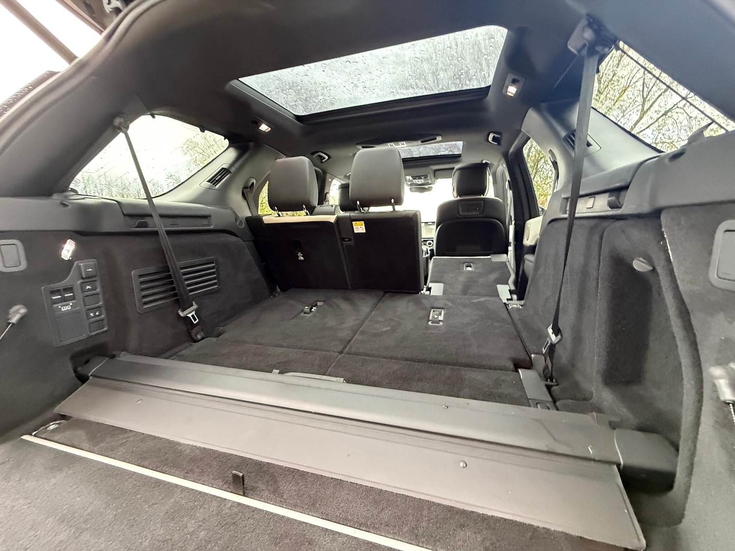 Used Land Rover Discovery 2023 for sale - 76457475: Photo 45