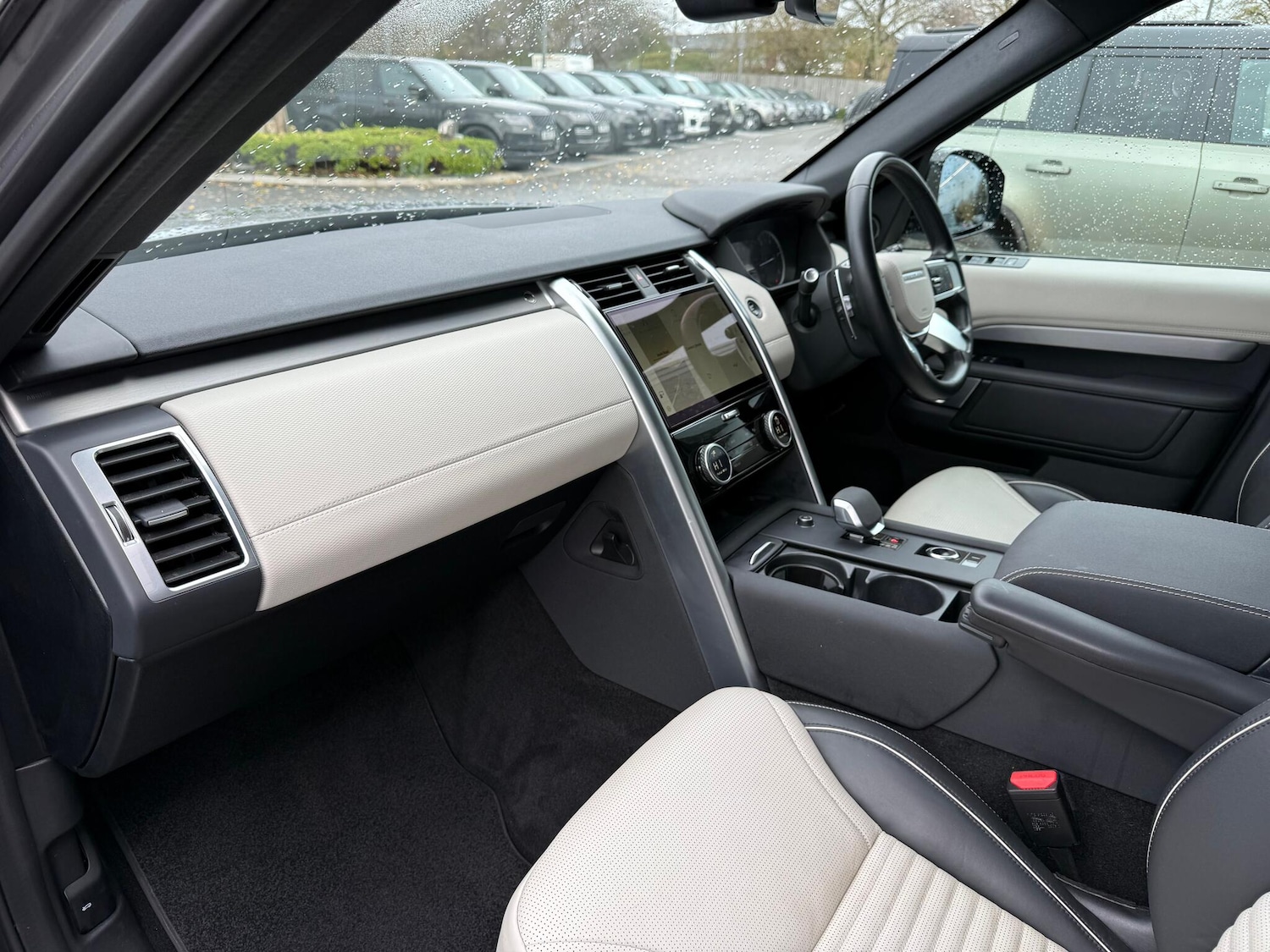 Used Land Rover Discovery 2023 for sale - 76457475: Photo 49