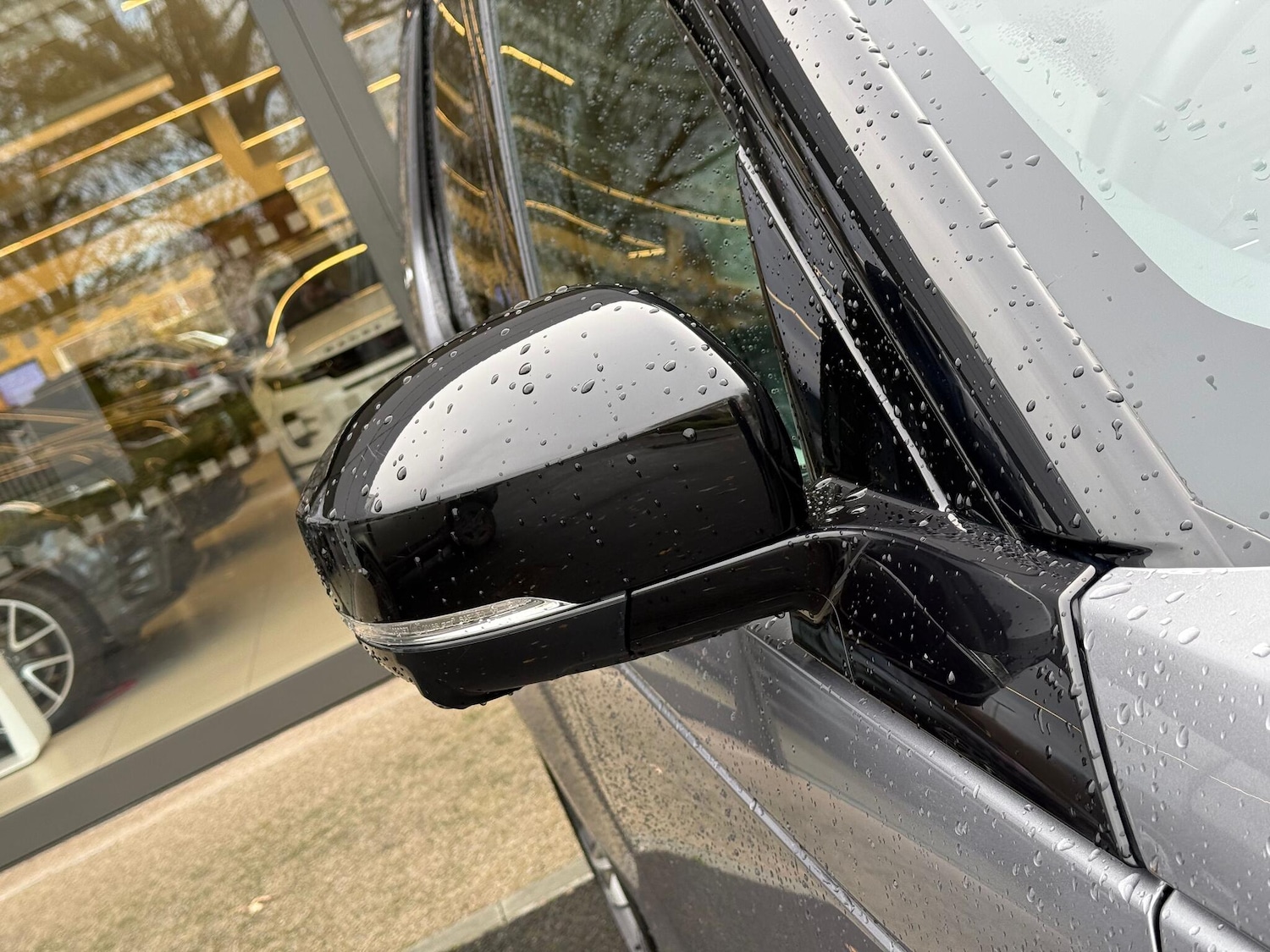 Used Land Rover Discovery 2023 for sale - 76457475: Photo 54