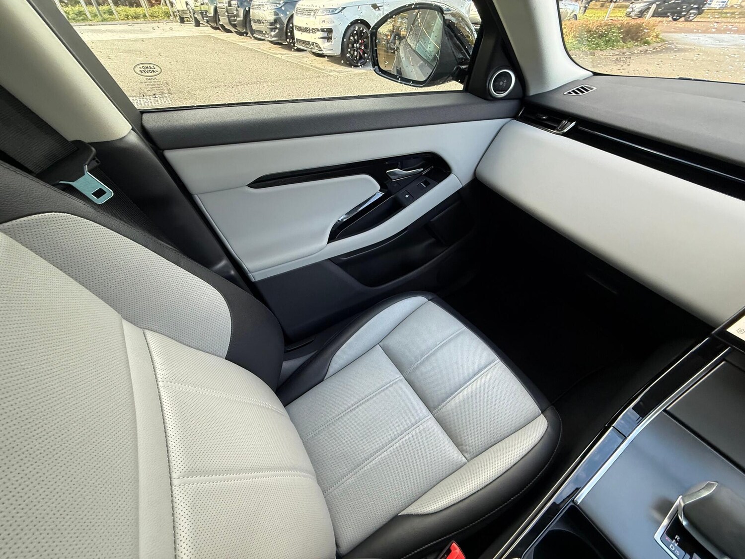 Used Land Rover Range Rover Evoque 2023 for sale - 76619994: Photo 12