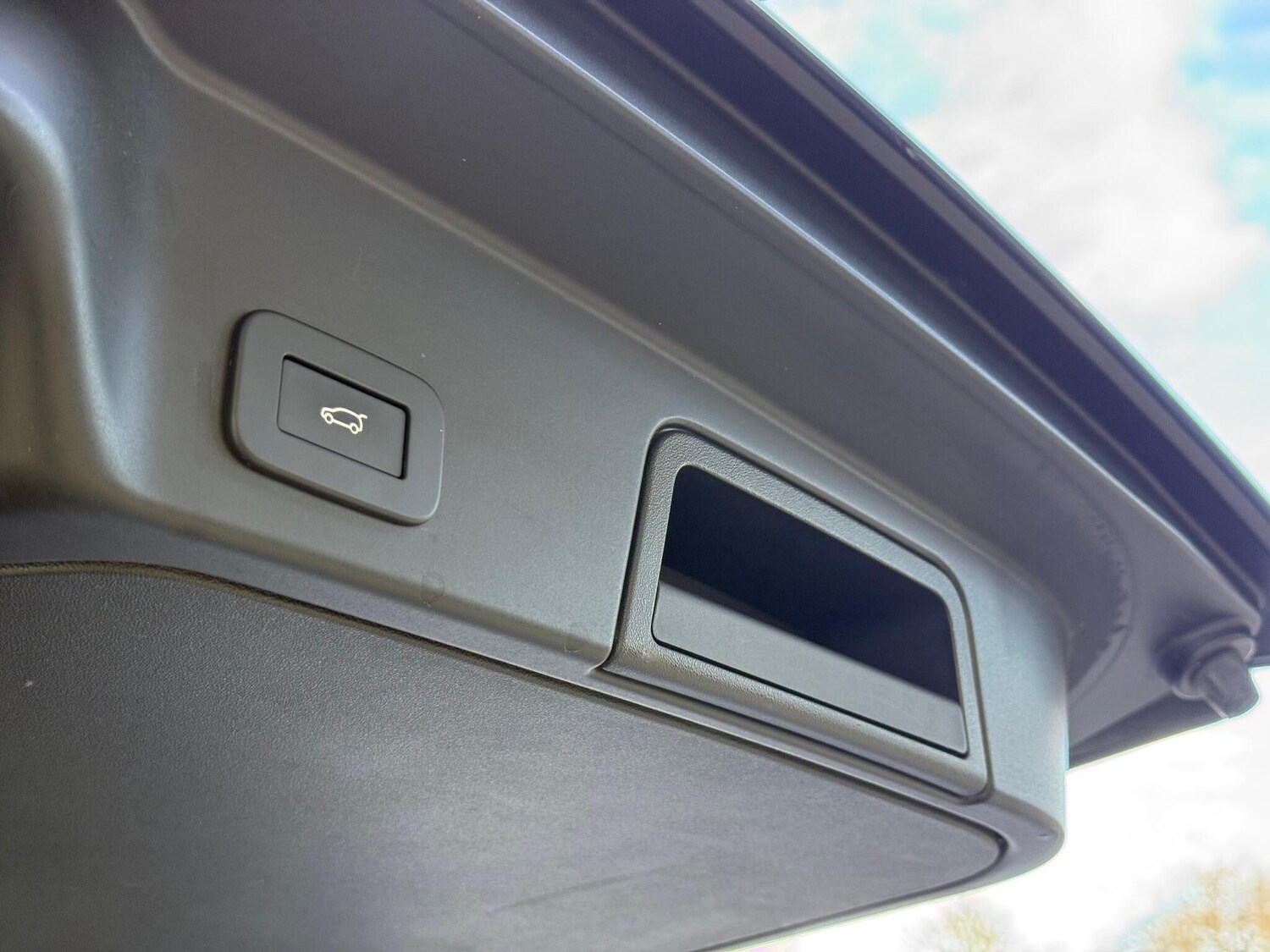 Used Land Rover Range Rover Evoque 2023 for sale - 76619994: Photo 41