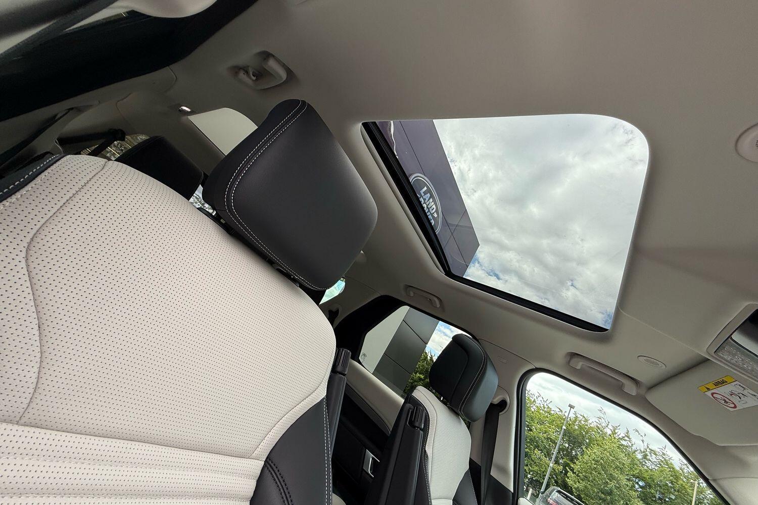 Used Land Rover Discovery 2025 for sale - 76238588: Photo 40