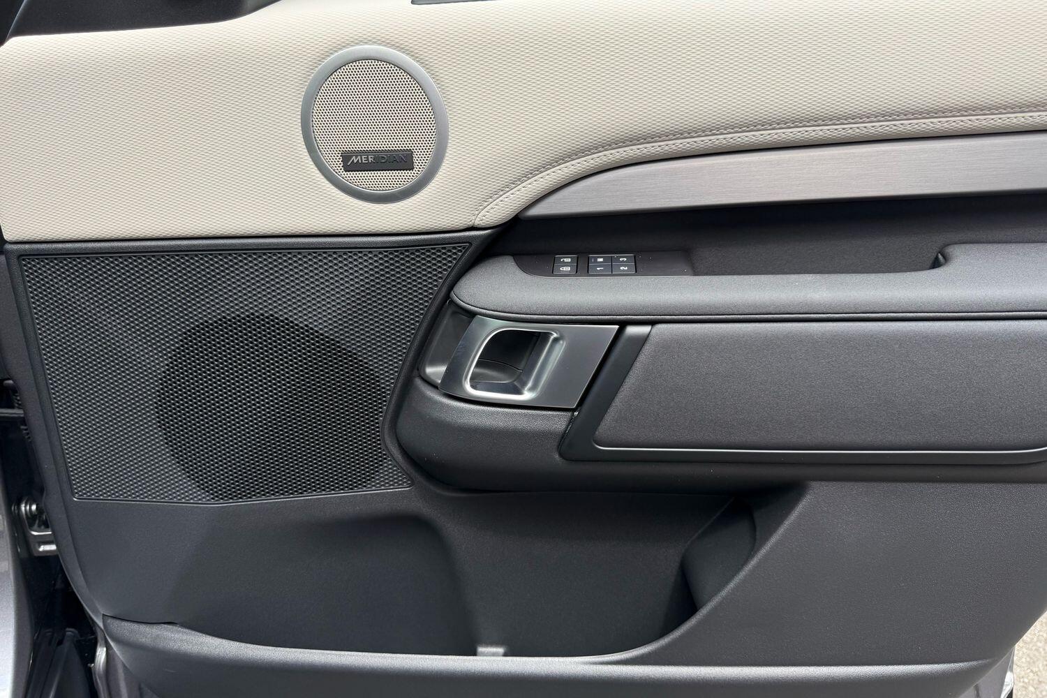 Used Land Rover Discovery 2025 for sale - 76238588: Photo 57