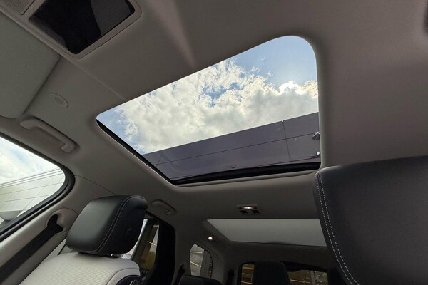 Used Land Rover Discovery 2025 for sale - 76238588: Photo 5