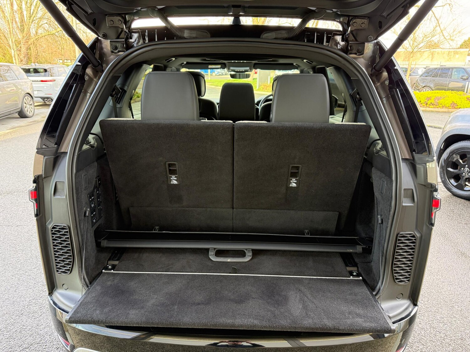 Used Land Rover Discovery 2023 for sale - 77496433: Photo 34