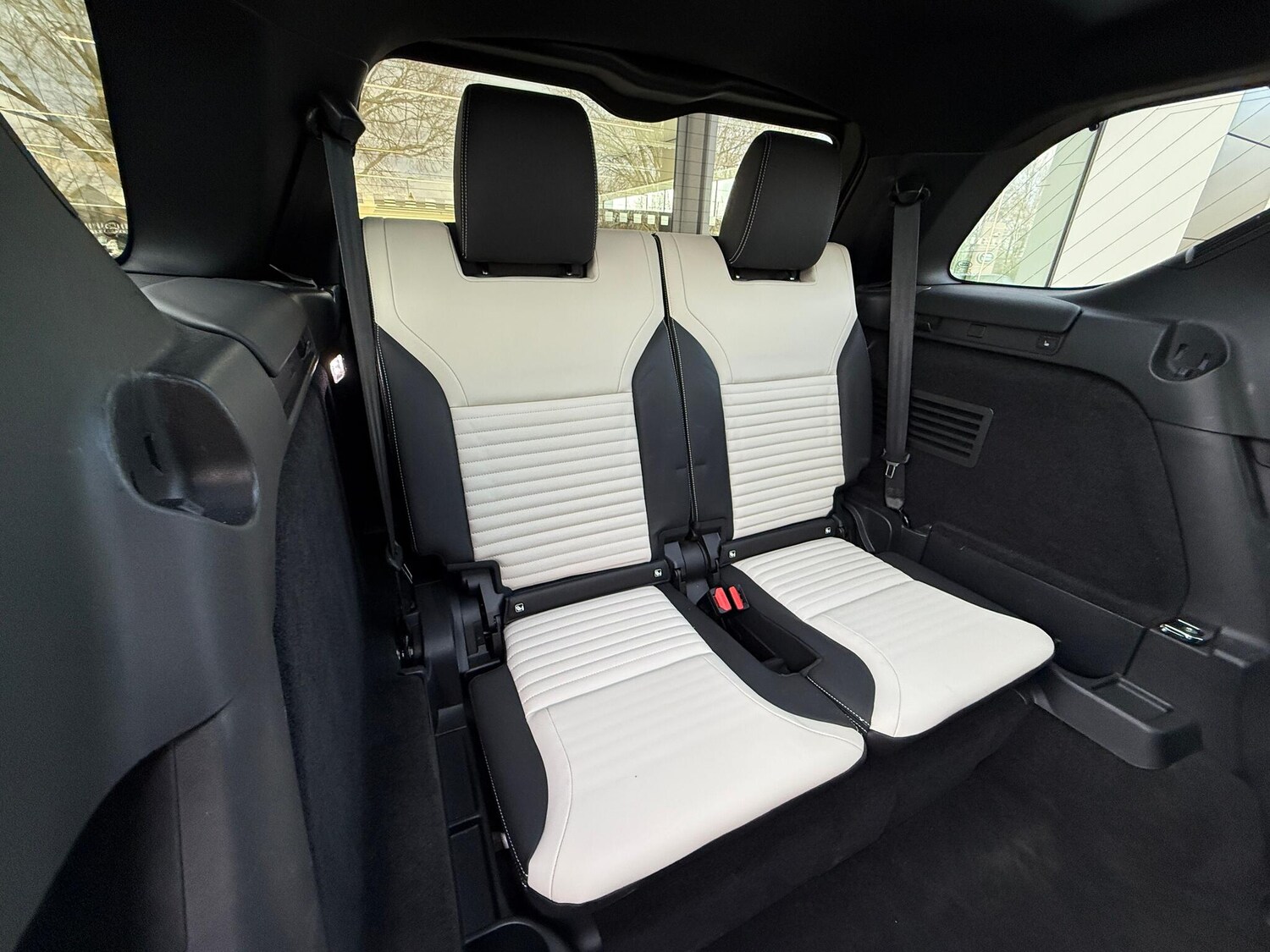 Used Land Rover Discovery 2023 for sale - 77496433: Photo 35