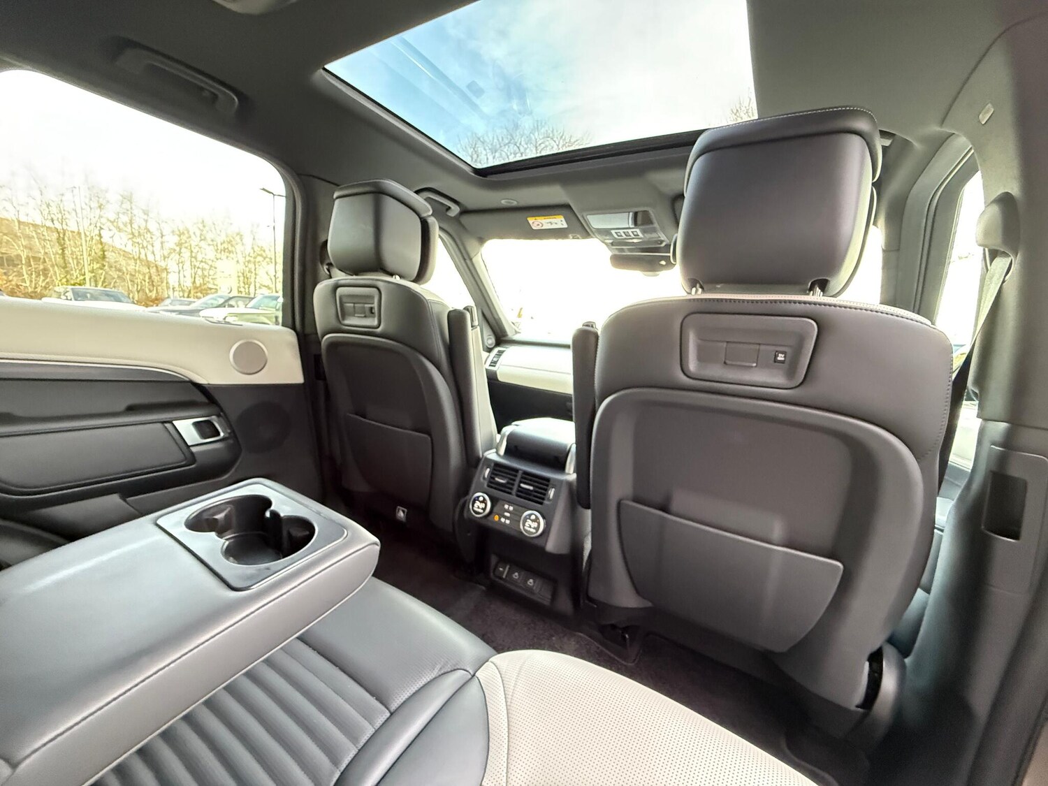 Used Land Rover Discovery 2023 for sale - 77496433: Photo 46