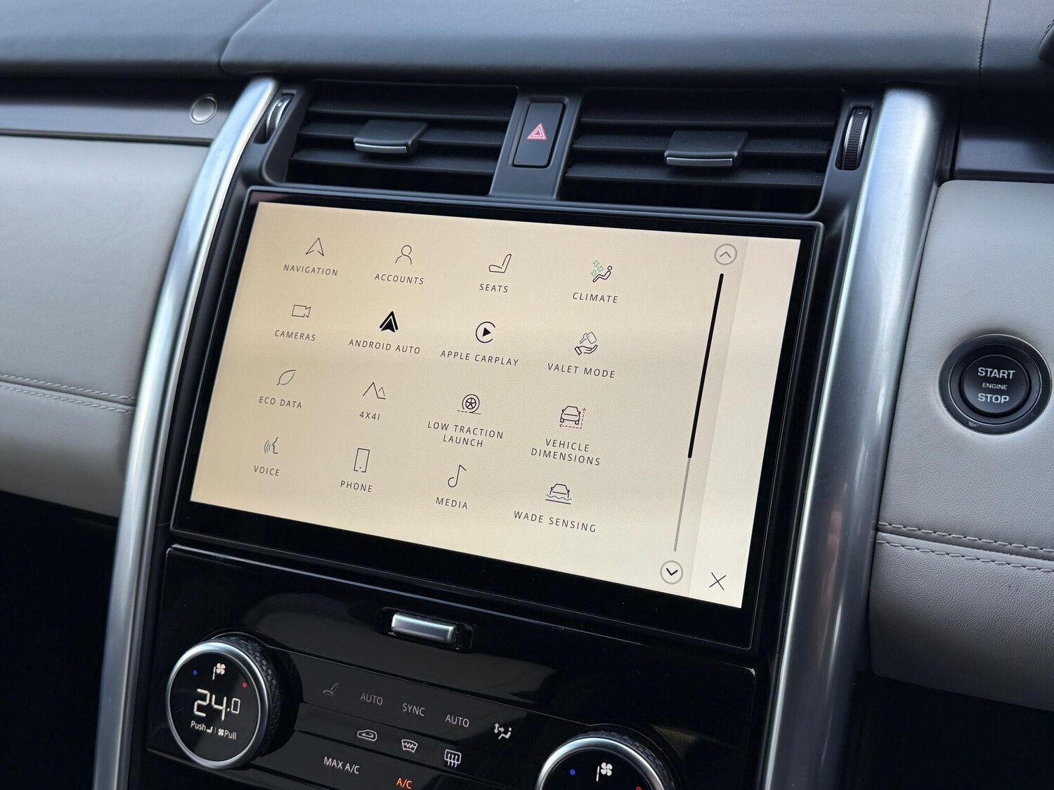 Used Land Rover Discovery 2023 for sale - 77496433: Photo 50