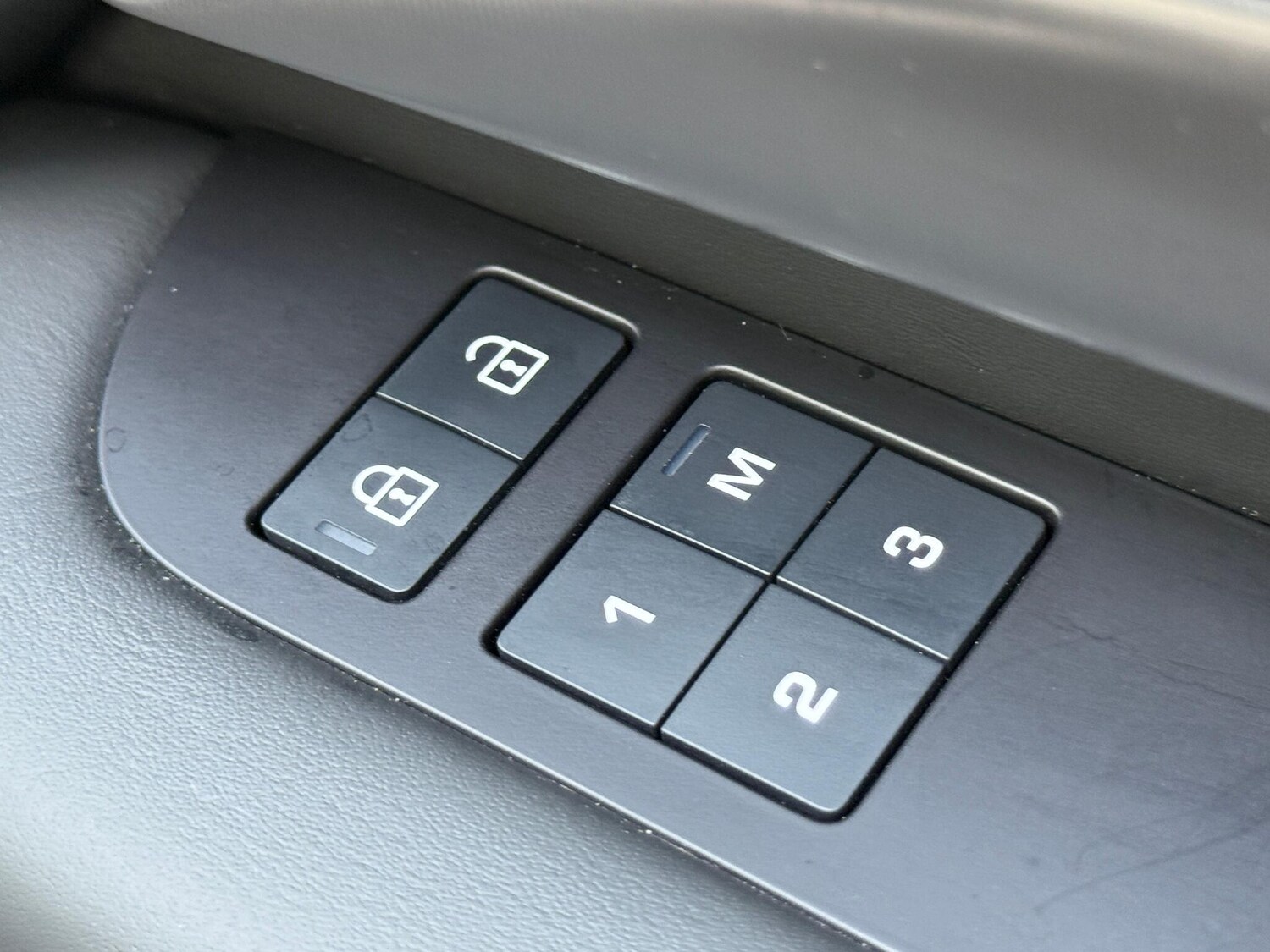 Used Land Rover Discovery 2023 for sale - 77496433: Photo 55