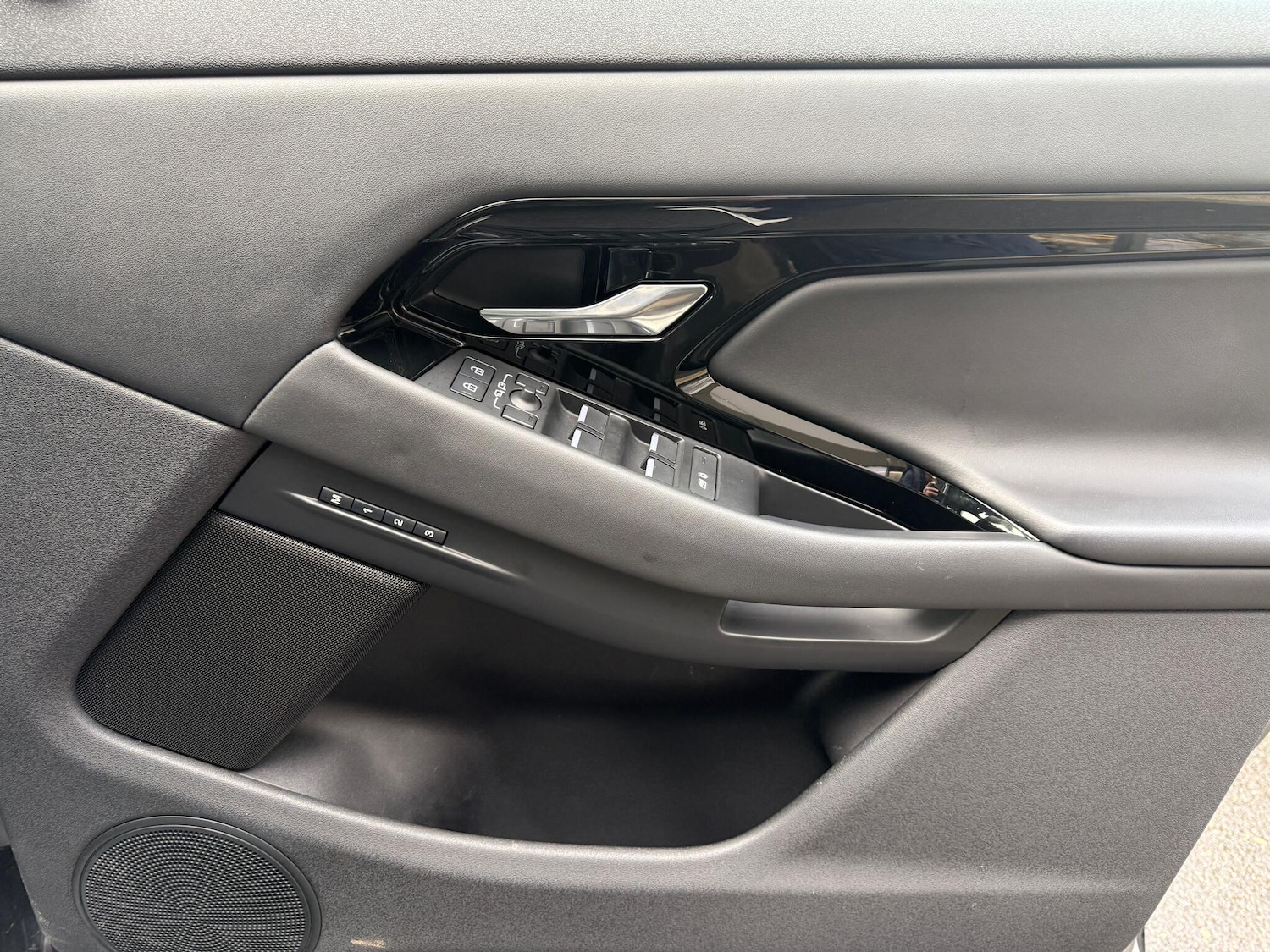 Used Land Rover Range Rover Evoque for sale - 77175354: Photo 48