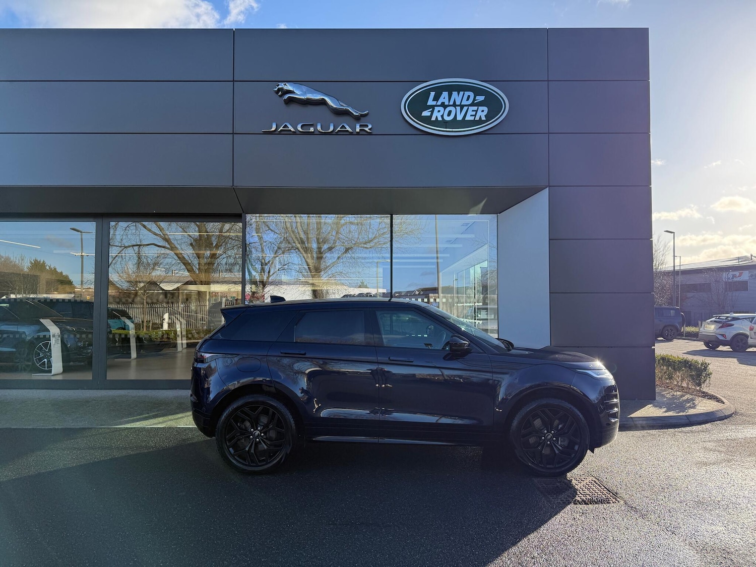 Used Land Rover Range Rover Evoque 2022 for sale - 77091566: Photo 2