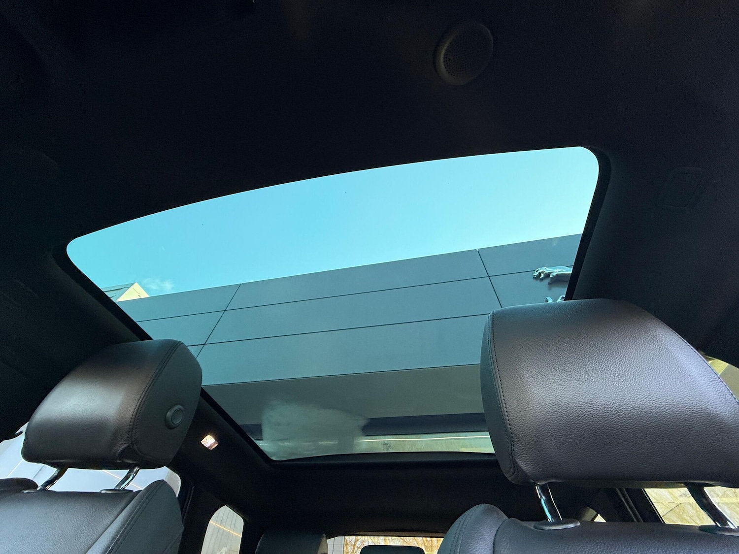 Used Land Rover Range Rover Evoque 2022 for sale - 77091566: Photo 5