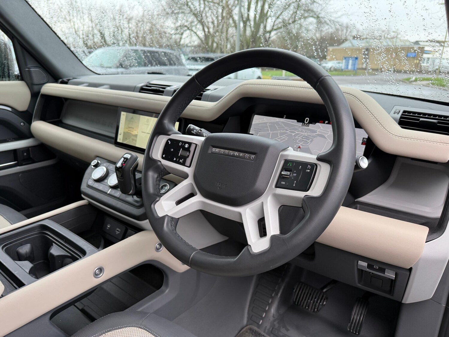 Used Land Rover Defender 2023 for sale - 77497390: Photo 30