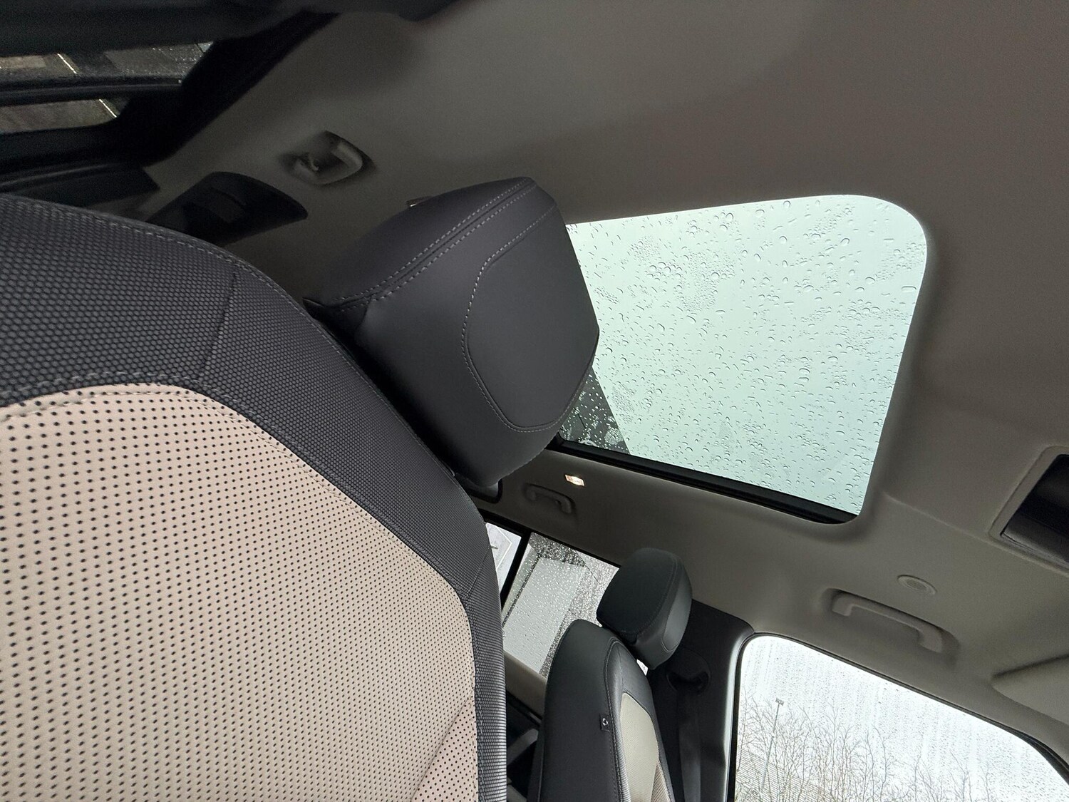 Used Land Rover Defender 2023 for sale - 77497390: Photo 34