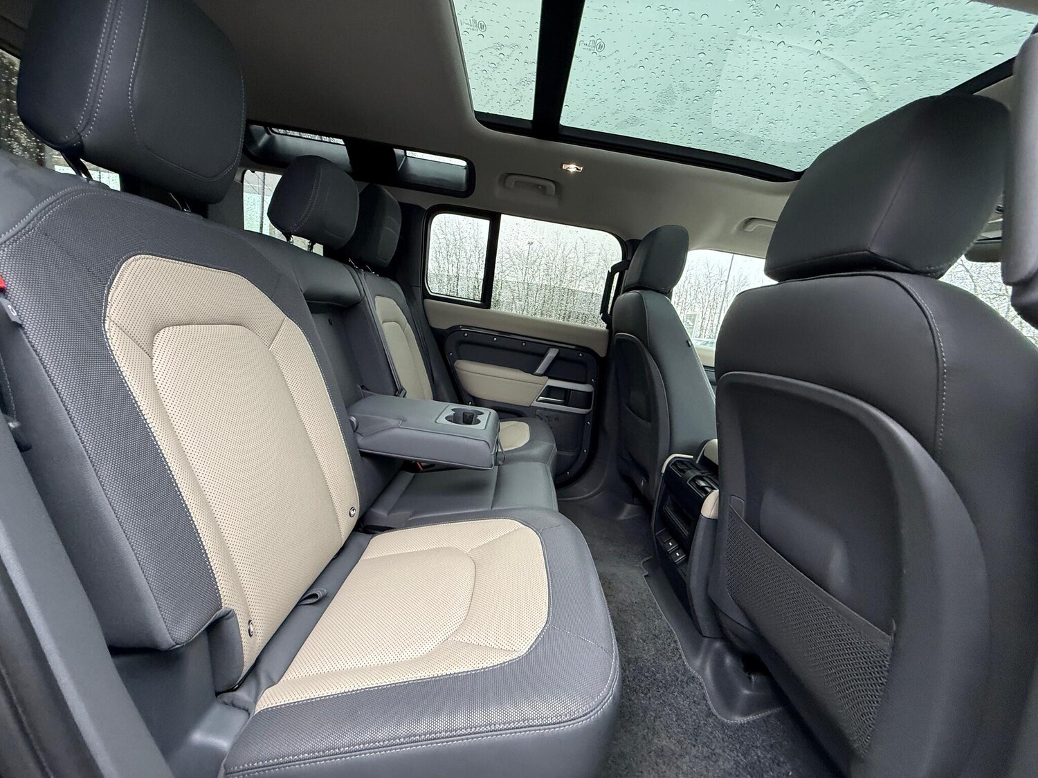 Used Land Rover Defender 2023 for sale - 77497390: Photo 37