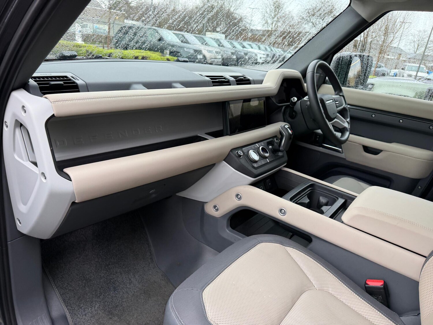 Used Land Rover Defender 2023 for sale - 77497390: Photo 44